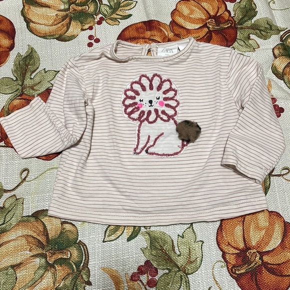 Zara Baby Pink and White Lion Shirt with Fluffy Tail - Picture 2 of 3